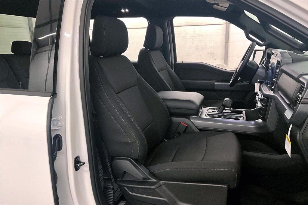 new 2025 Ford F-150 car, priced at $52,284