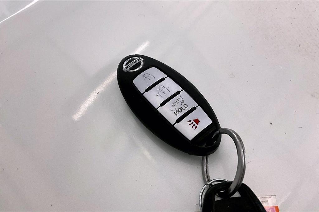 used 2015 Nissan Rogue car, priced at $9,977