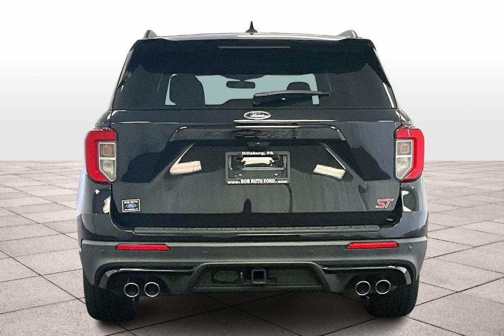used 2022 Ford Explorer car, priced at $40,000
