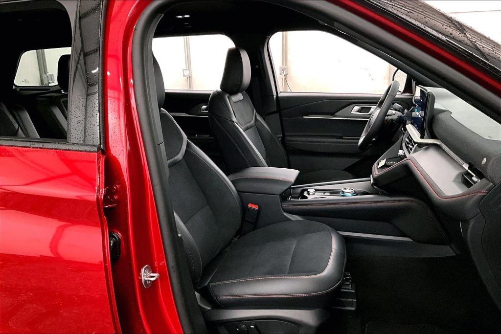 new 2025 Ford Explorer car, priced at $56,044