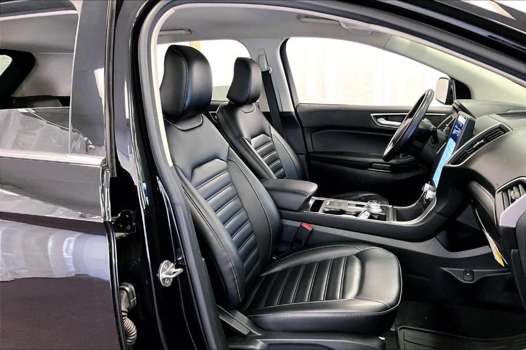 used 2022 Ford Edge car, priced at $27,000