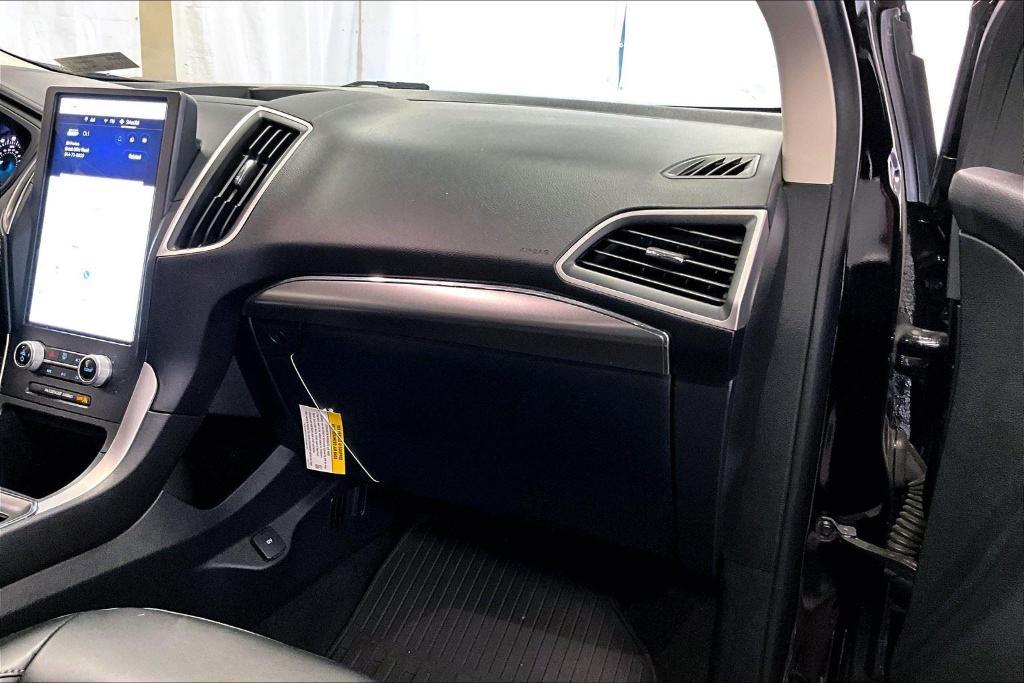 used 2022 Ford Edge car, priced at $27,000