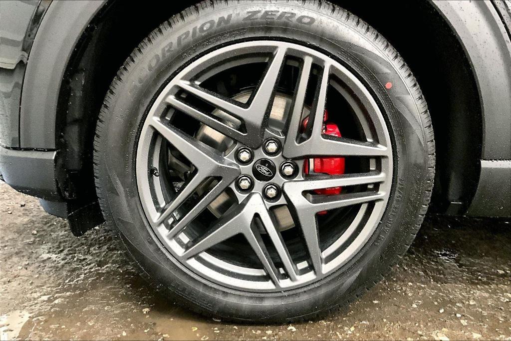 new 2025 Ford Explorer car, priced at $55,579