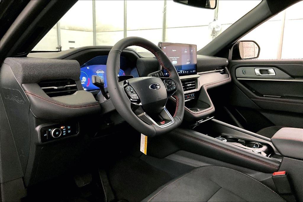 new 2025 Ford Explorer car, priced at $55,579