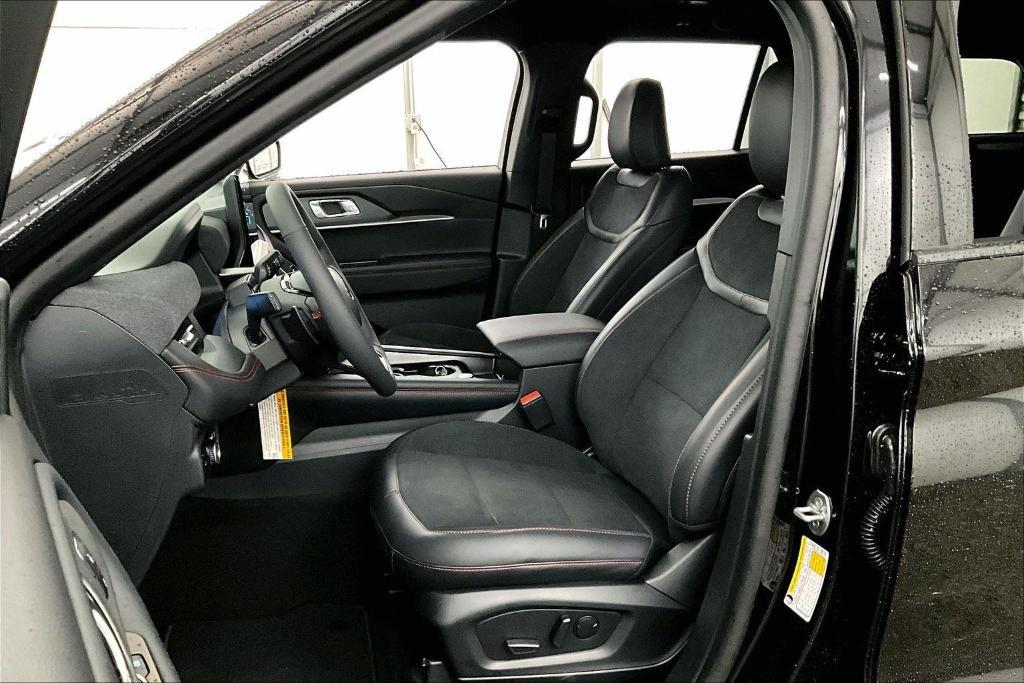 new 2025 Ford Explorer car, priced at $55,500