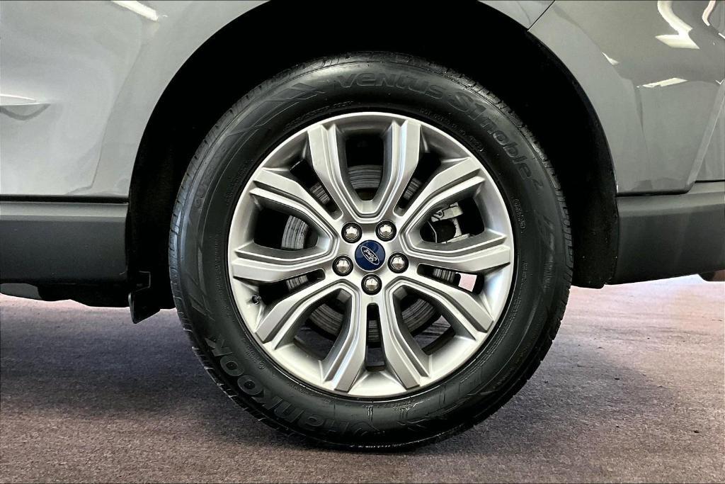 used 2022 Ford Edge car, priced at $27,500