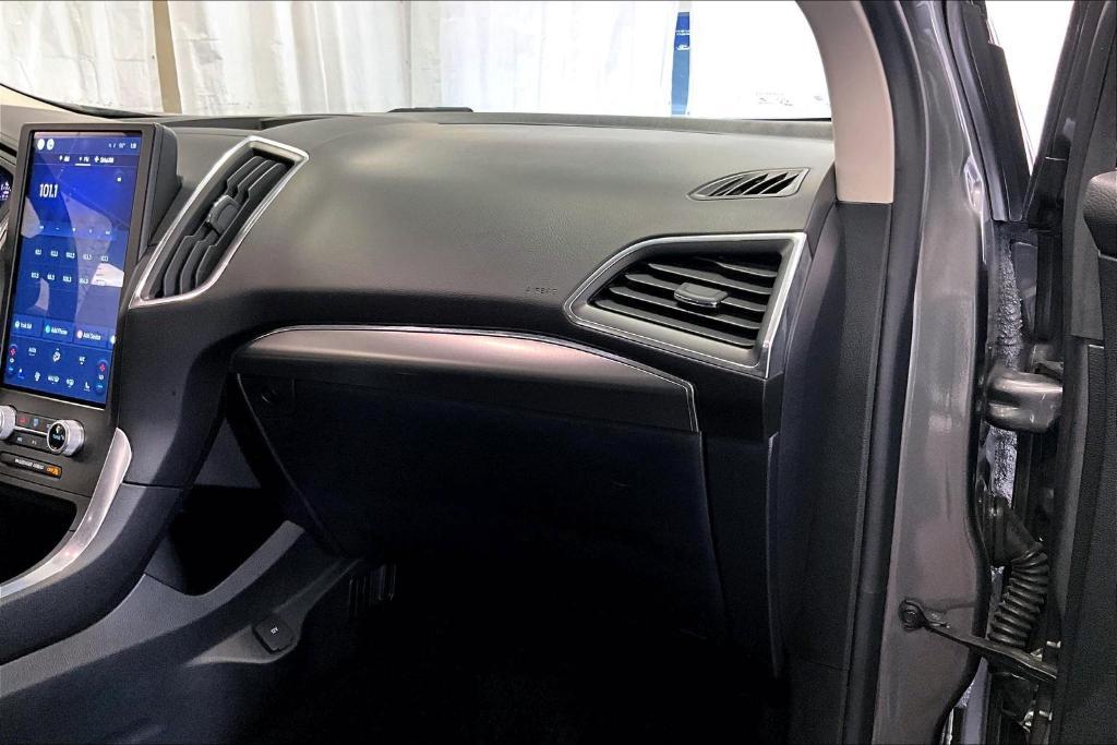 used 2022 Ford Edge car, priced at $27,500