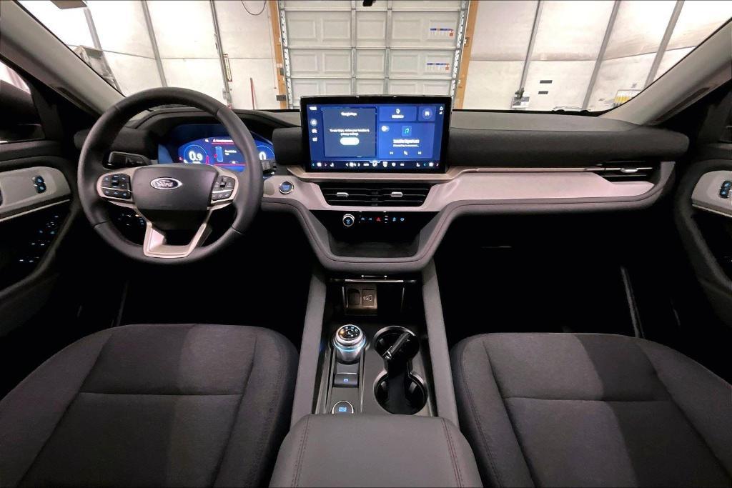 new 2025 Ford Explorer car, priced at $41,664
