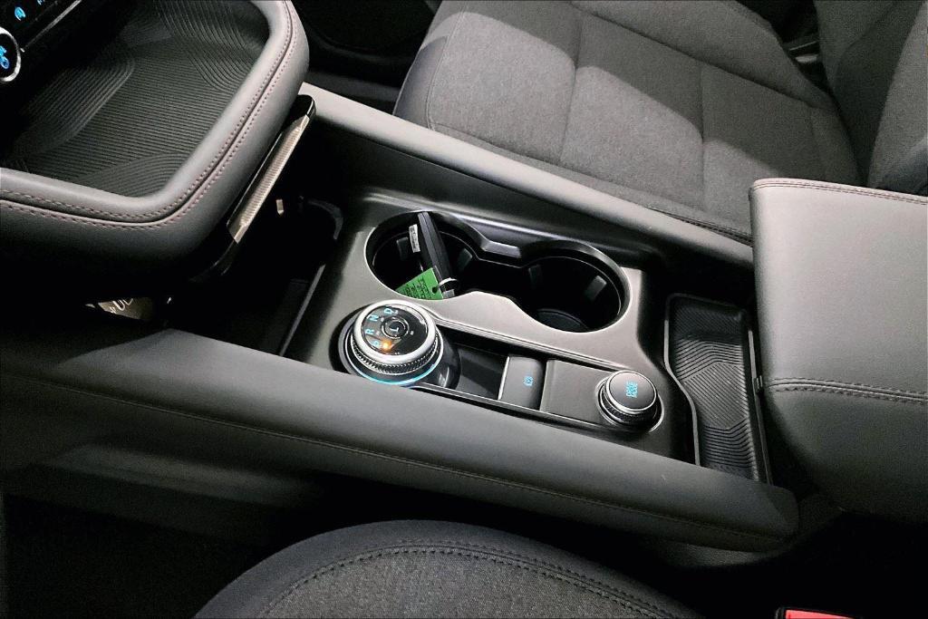 new 2025 Ford Explorer car, priced at $41,664