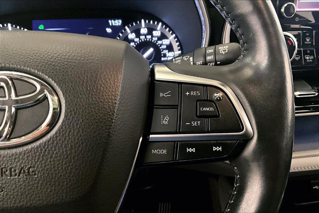 used 2020 Toyota Highlander car, priced at $35,750