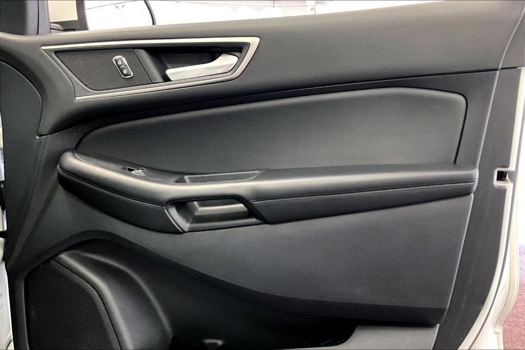 used 2022 Ford Edge car, priced at $26,000
