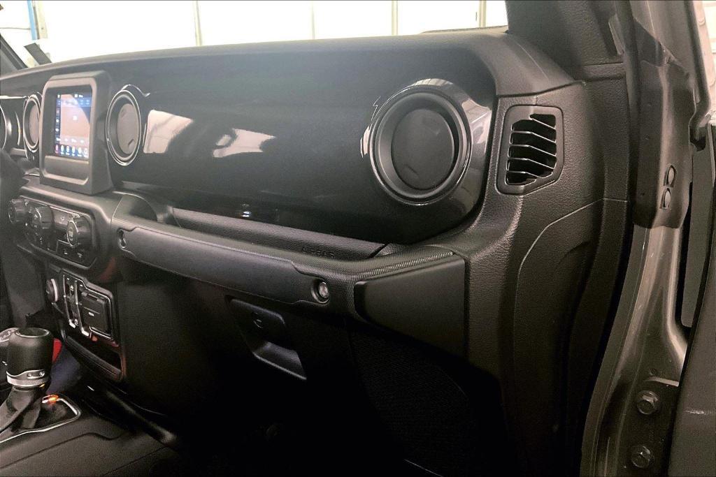 used 2022 Jeep Gladiator car, priced at $30,000