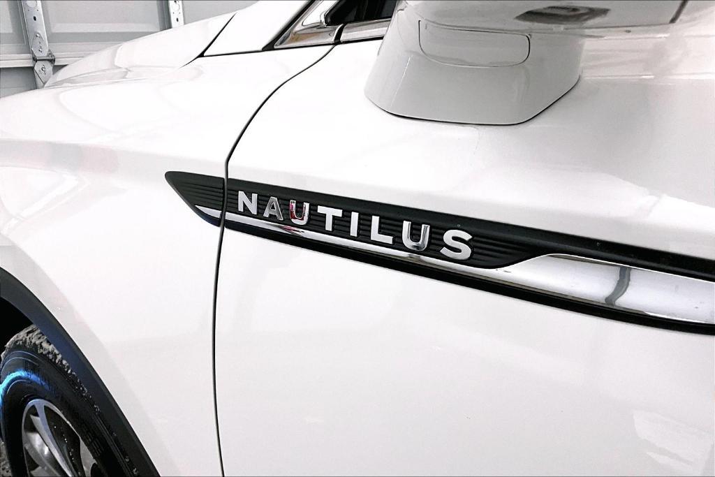 used 2021 Lincoln Nautilus car, priced at $28,500