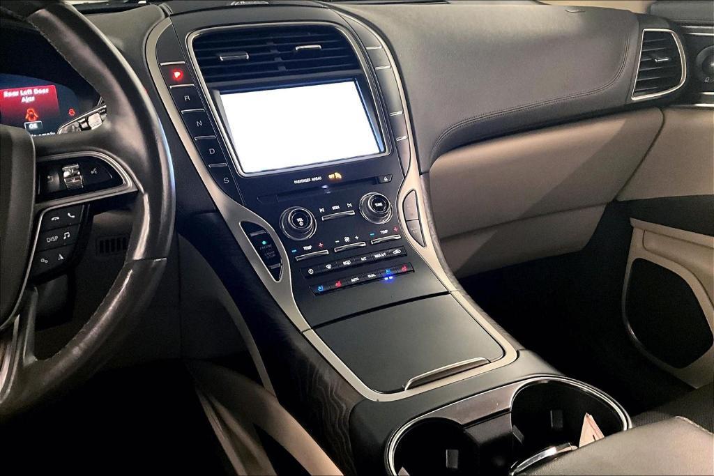 used 2019 Lincoln Nautilus car, priced at $25,000