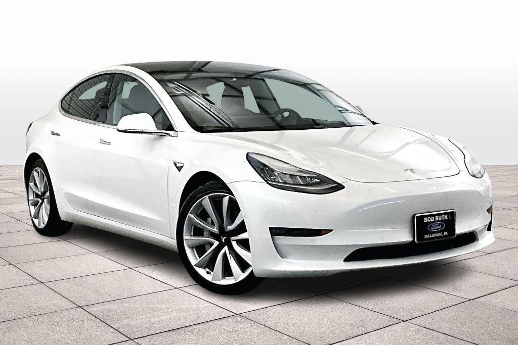 used 2019 Tesla Model 3 car, priced at $19,000