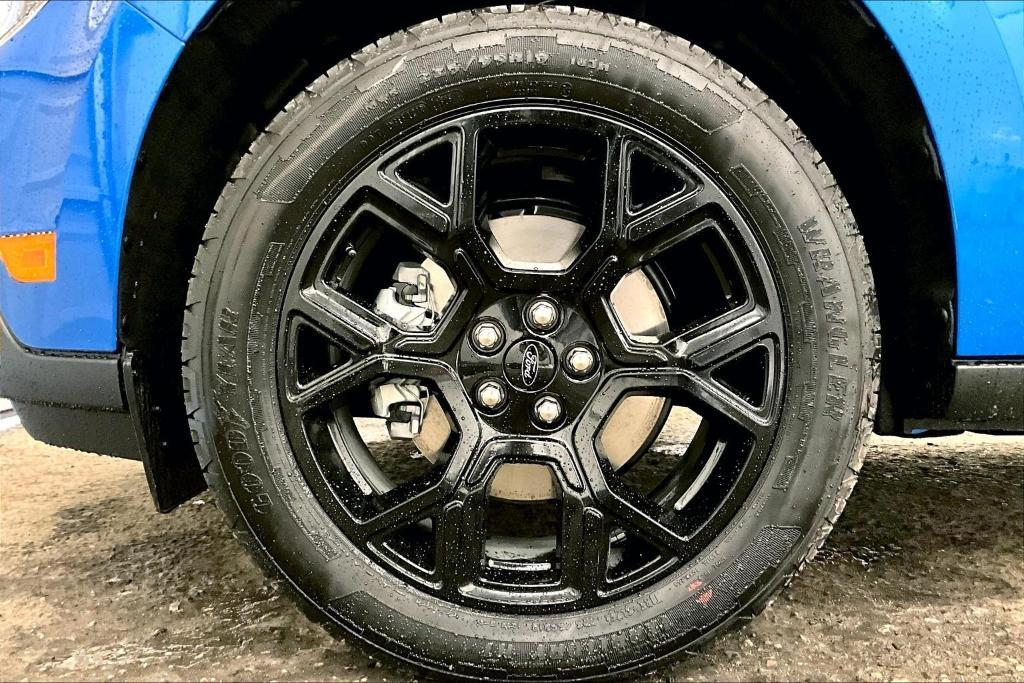 new 2025 Ford Maverick car, priced at $33,020