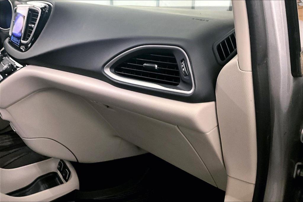 used 2017 Chrysler Pacifica car, priced at $11,777