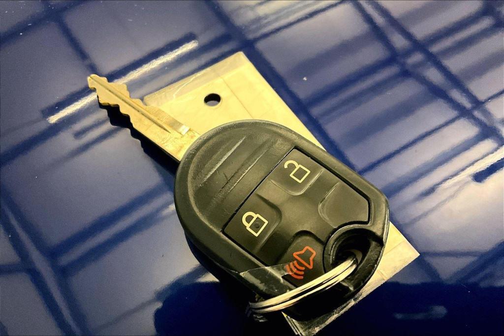 used 2013 Ford Edge car, priced at $7,488