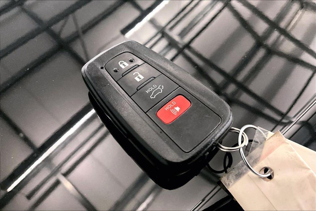 used 2023 Toyota Highlander Hybrid car, priced at $39,500