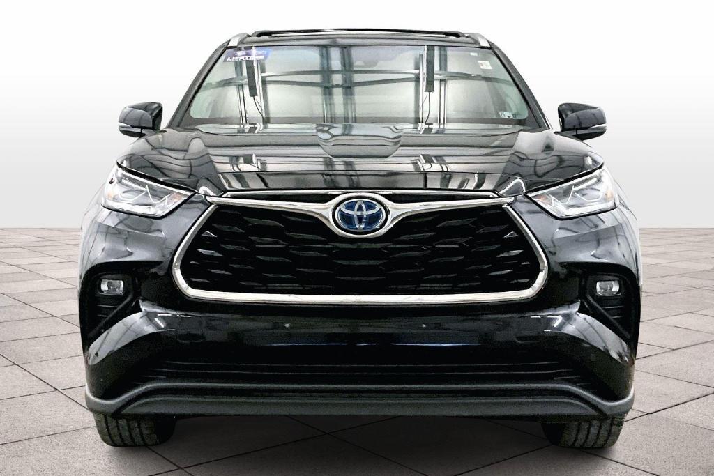 used 2023 Toyota Highlander Hybrid car, priced at $39,500