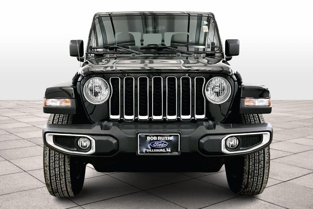 used 2022 Jeep Gladiator car, priced at $30,500