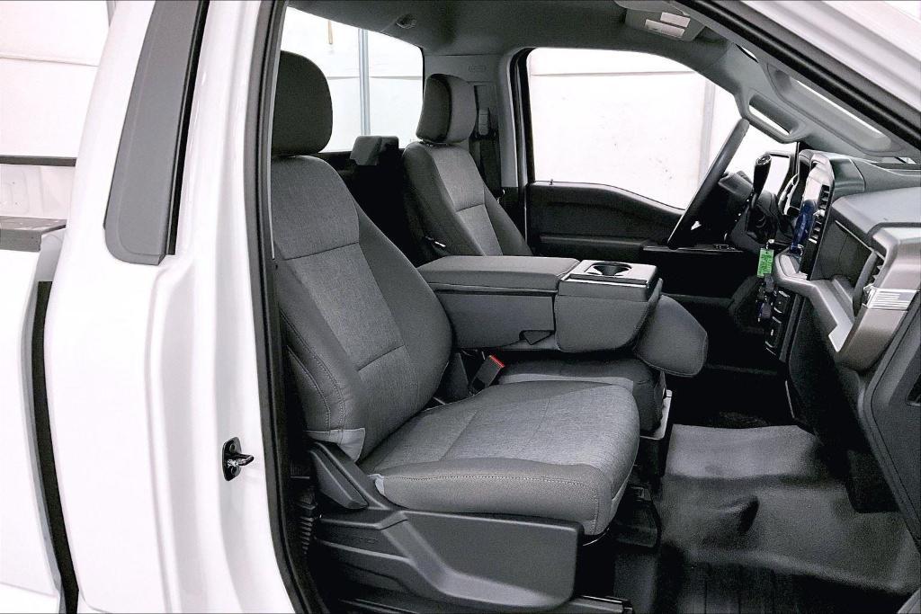 new 2025 Ford F-150 car, priced at $41,265