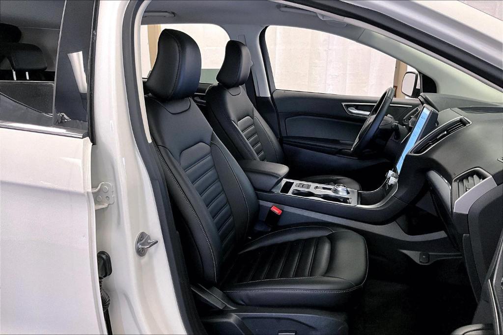 used 2022 Ford Edge car, priced at $28,000