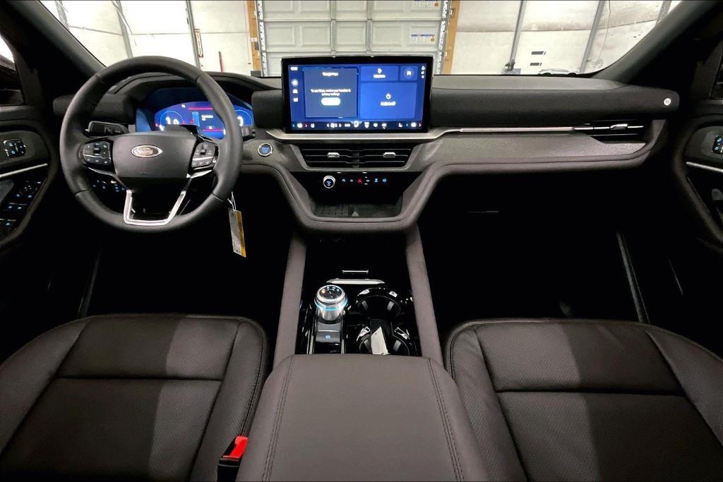 new 2025 Ford Explorer car, priced at $57,901
