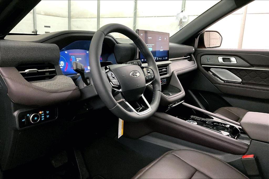 new 2025 Ford Explorer car, priced at $57,901
