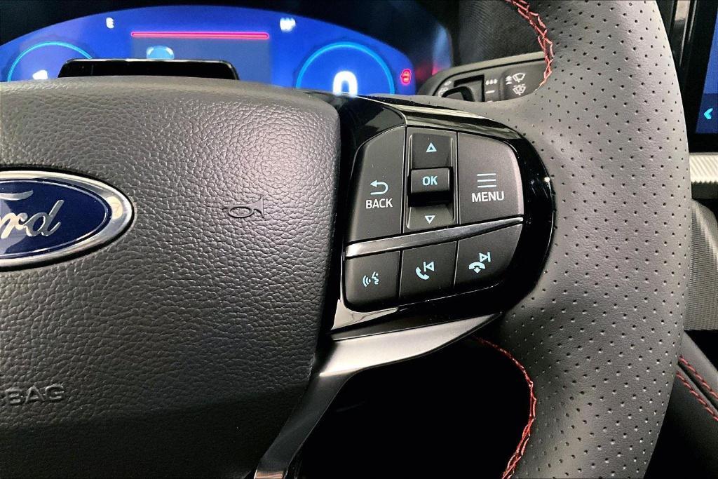 new 2025 Ford Explorer car, priced at $55,579