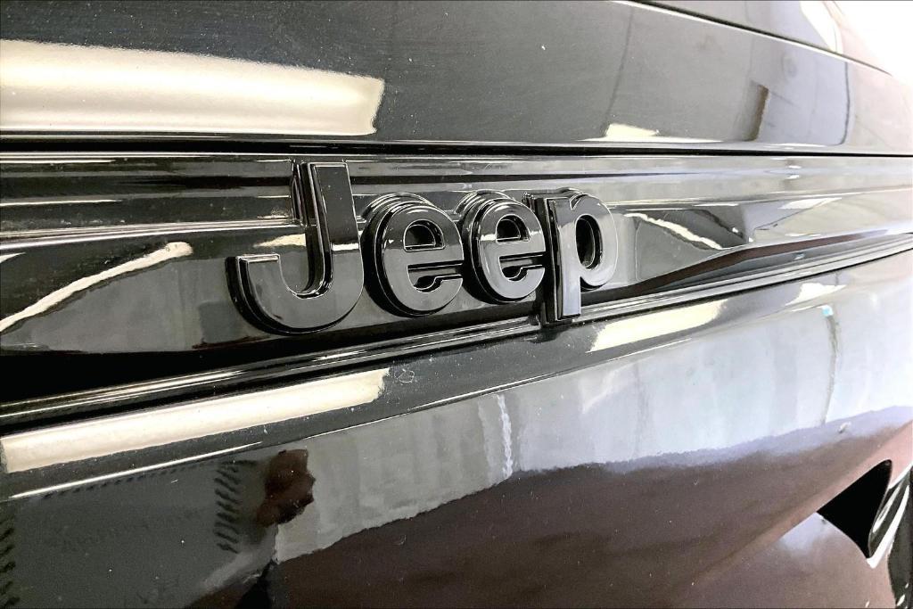 used 2023 Jeep Grand Cherokee car, priced at $32,250