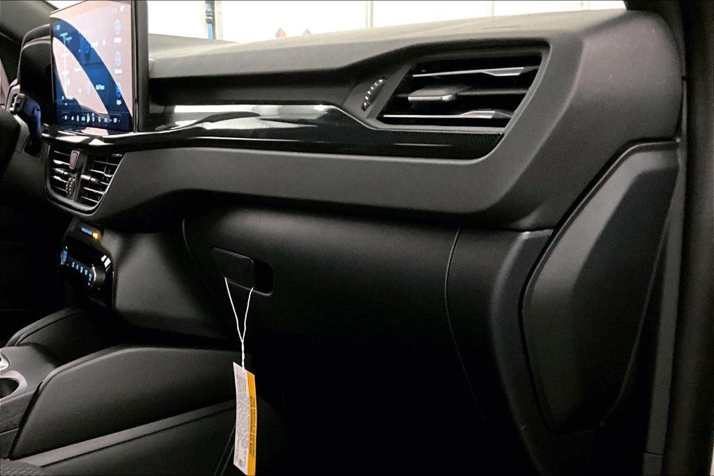 new 2025 Ford Escape car, priced at $28,000