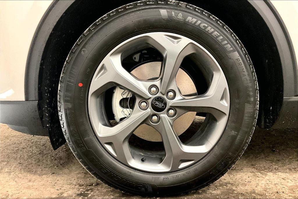new 2025 Ford Escape car, priced at $28,000