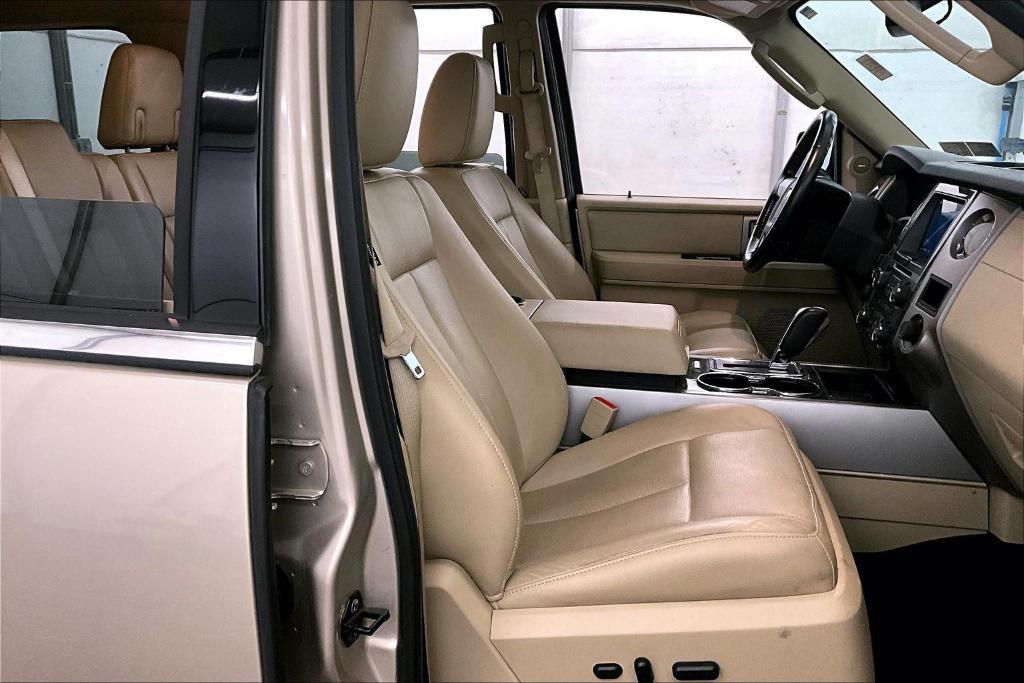 used 2017 Ford Expedition car, priced at $22,088