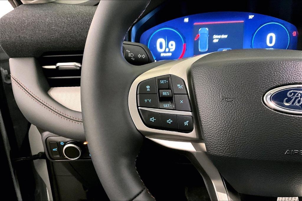 new 2025 Ford Explorer car, priced at $39,500