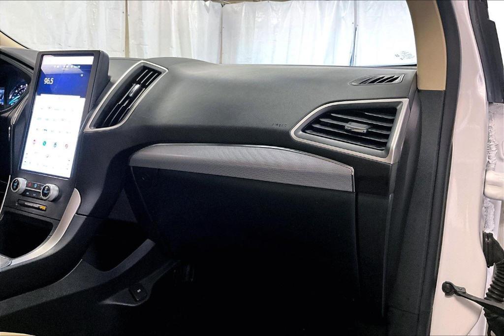 used 2022 Ford Edge car, priced at $25,000