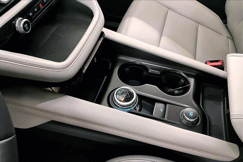 new 2025 Ford Explorer car, priced at $47,500