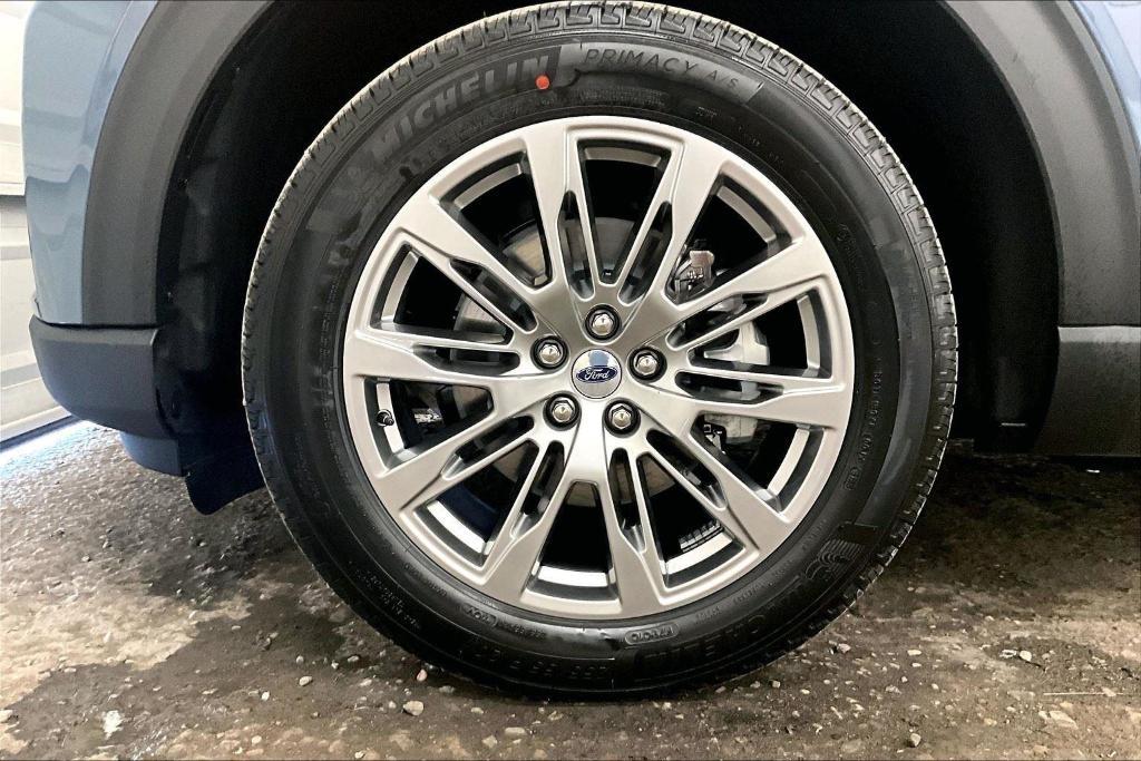 new 2025 Ford Explorer car, priced at $47,500