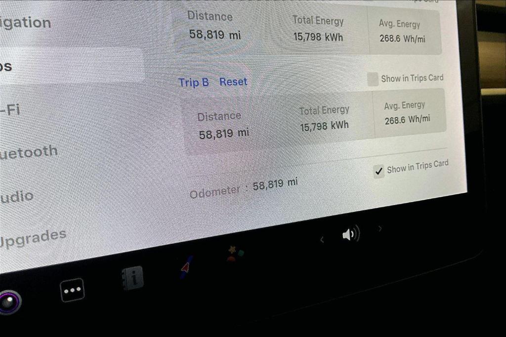 used 2021 Tesla Model 3 car, priced at $25,000