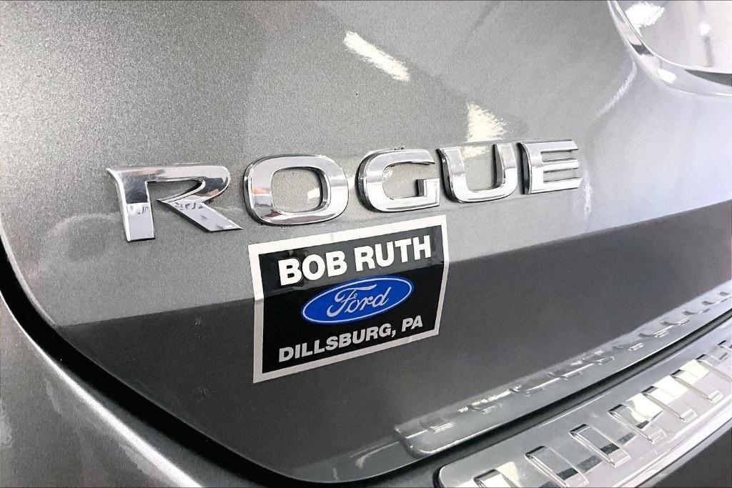 used 2015 Nissan Rogue car, priced at $13,788