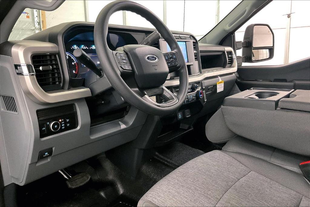 new 2024 Ford F-250 car, priced at $61,388