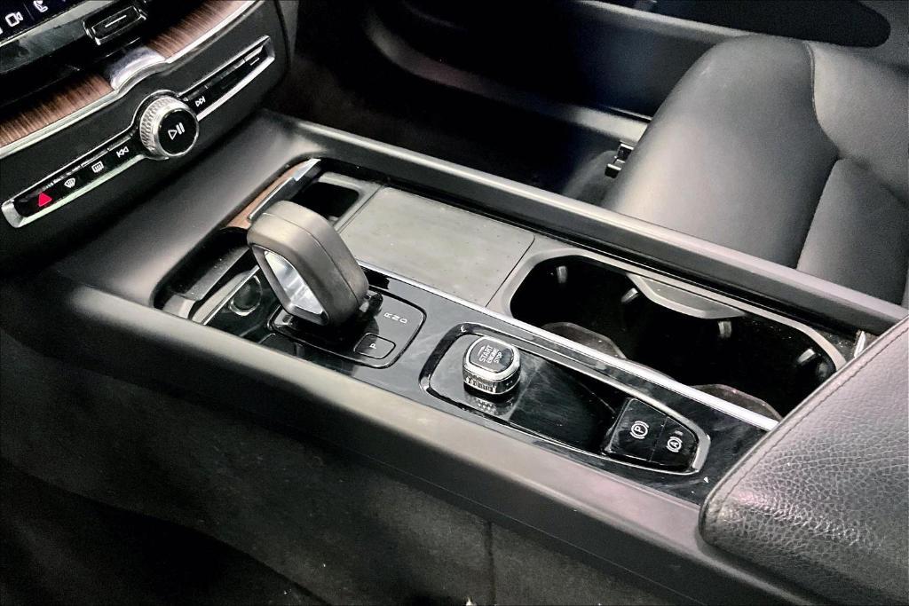 used 2022 Volvo XC60 car, priced at $35,000