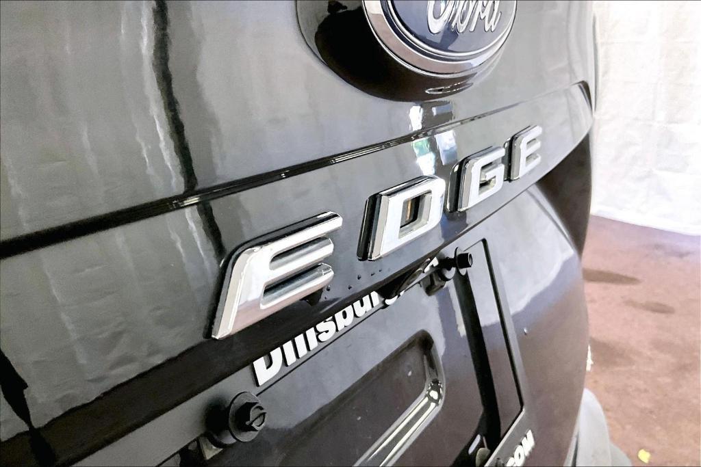 used 2023 Ford Edge car, priced at $27,000