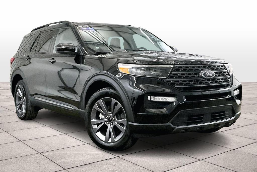 used 2023 Ford Explorer car, priced at $35,000