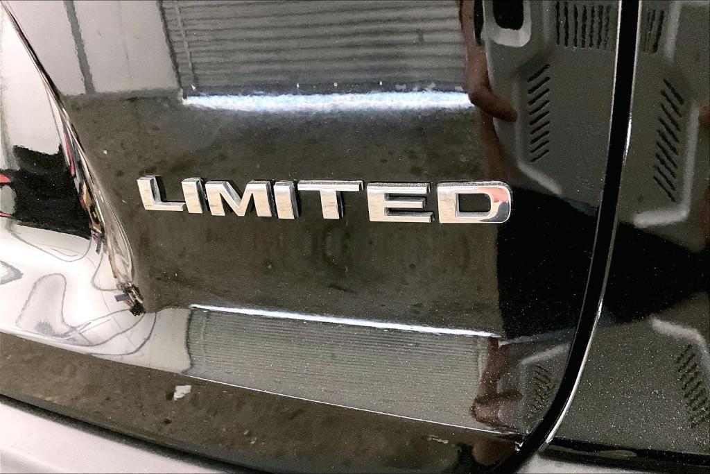 used 2020 Jeep Cherokee car, priced at $20,000