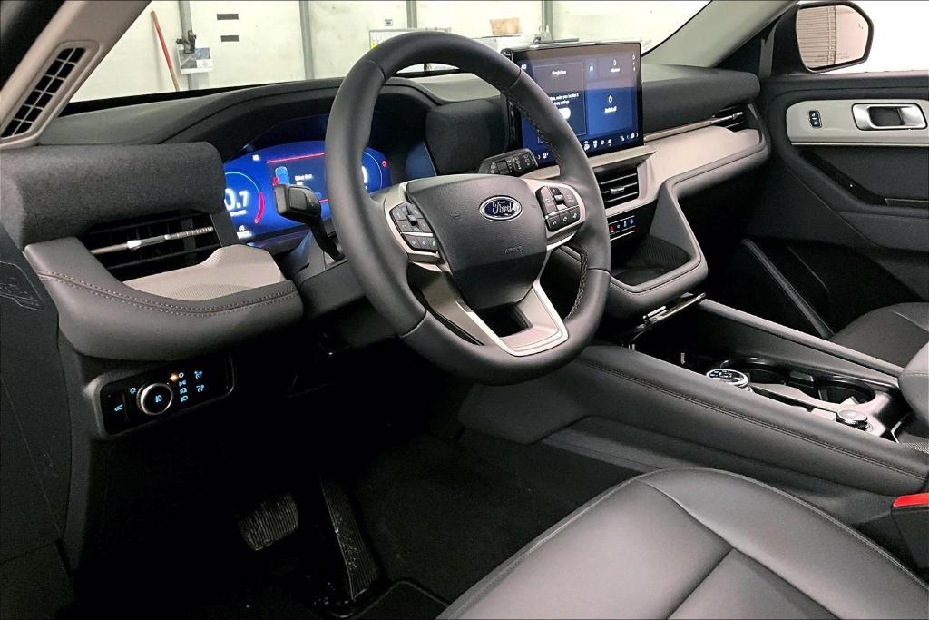 new 2025 Ford Explorer car, priced at $44,632