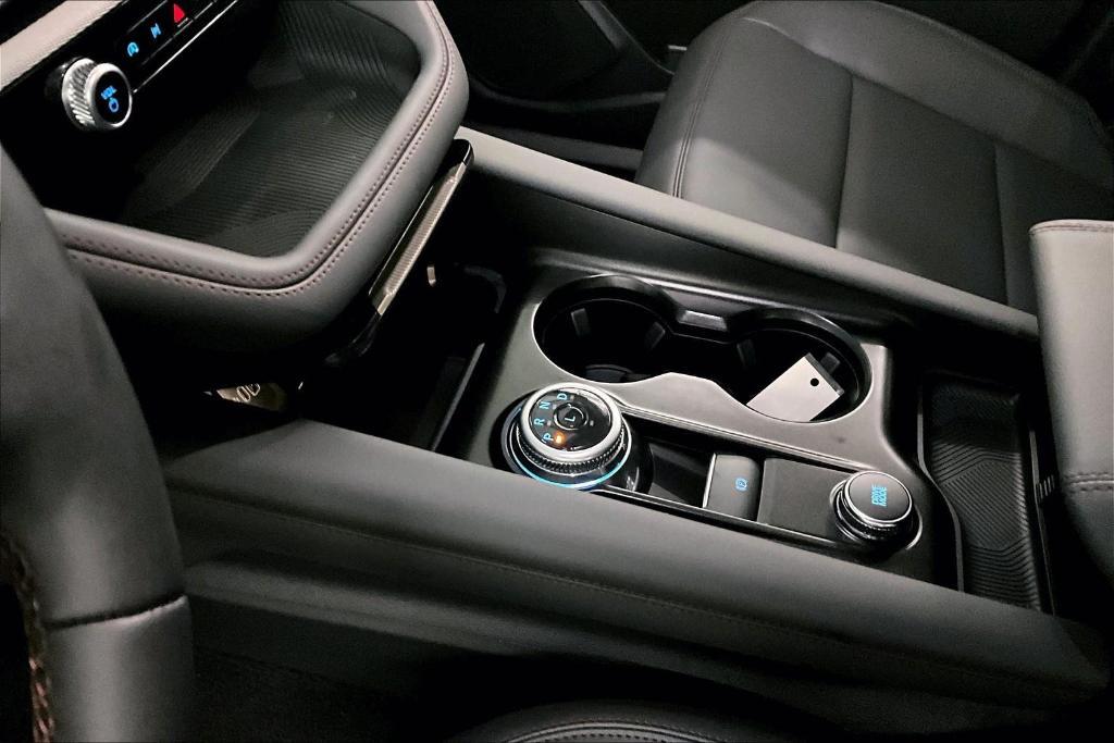 new 2025 Ford Explorer car, priced at $44,632