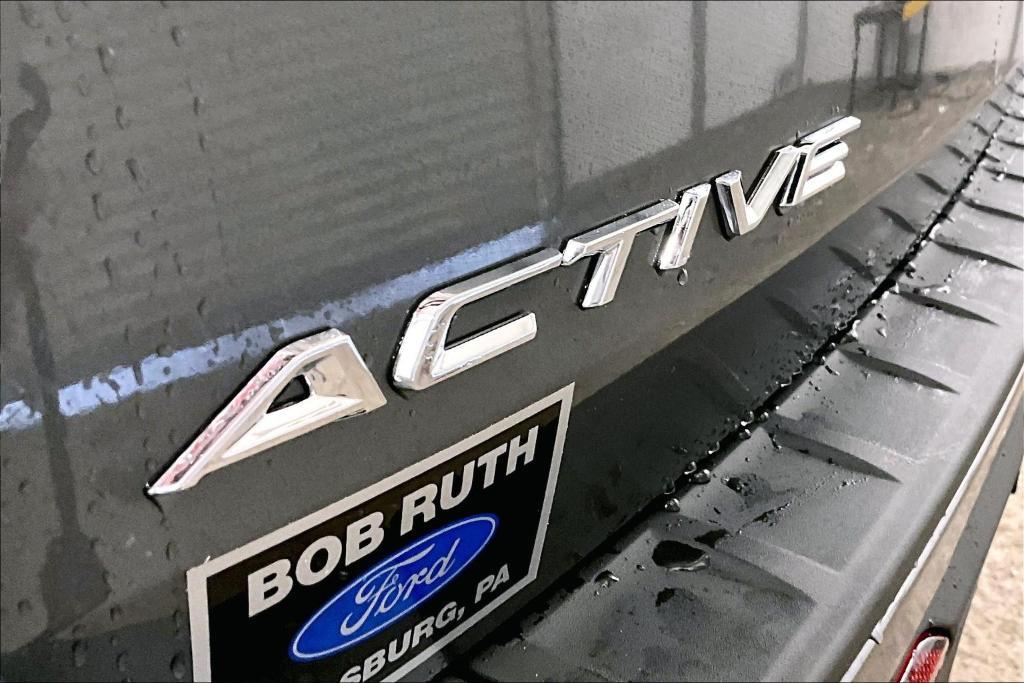 new 2025 Ford Explorer car, priced at $44,500