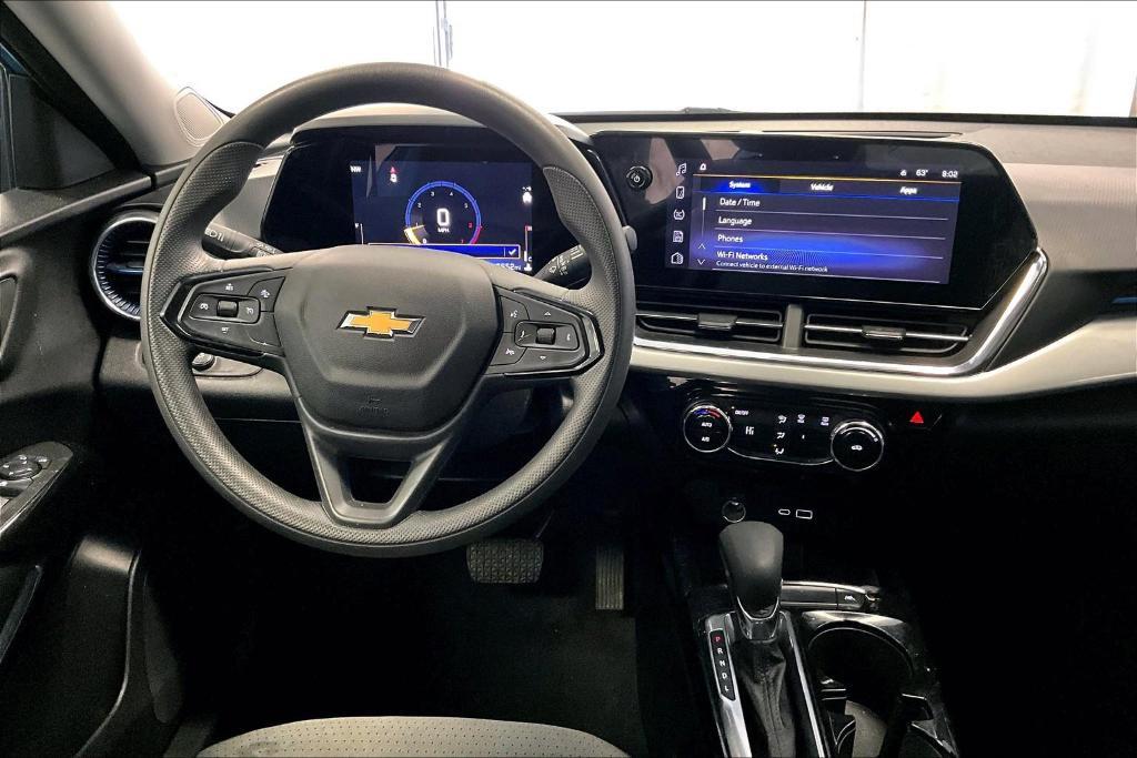 used 2025 Chevrolet Trax car, priced at $23,750