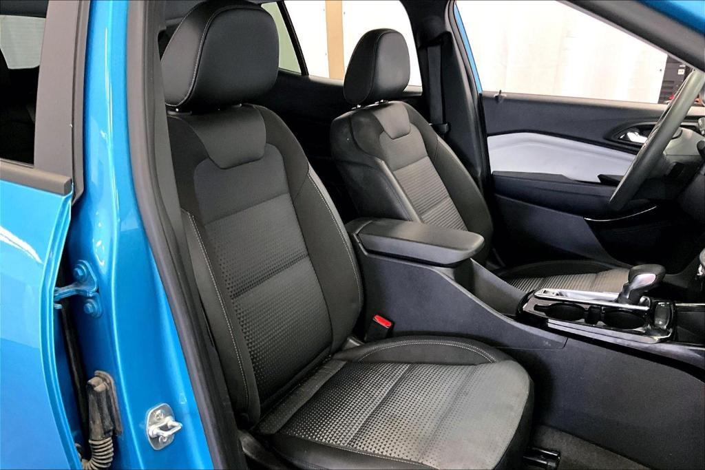 used 2025 Chevrolet Trax car, priced at $23,750